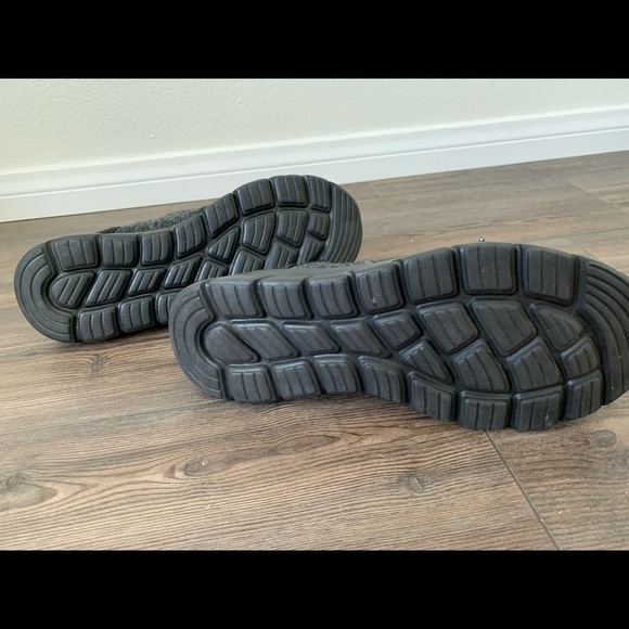 Shoes - Picture 5 of 8